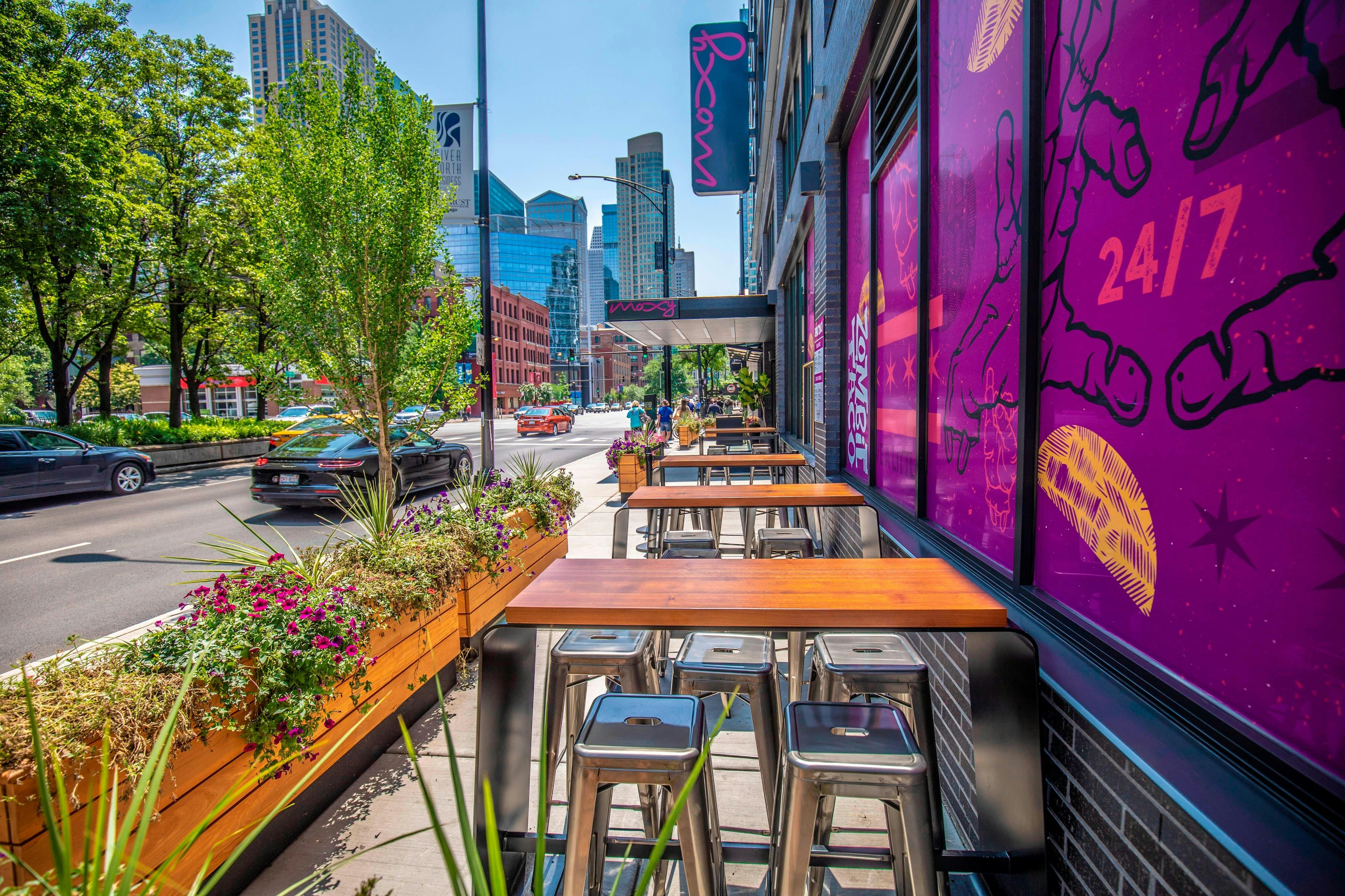 MOXY CHICAGO DOWNTOWN 30/30