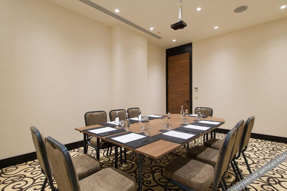 INSIDE HOTEL SISLI 29/34
