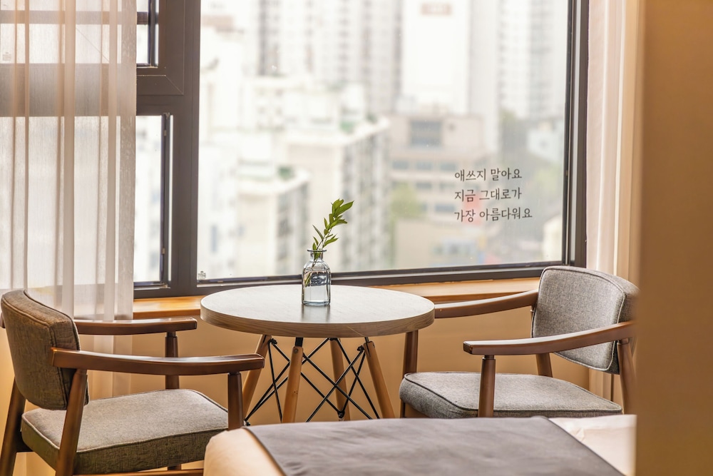 Jk Blossom Hotel 60/72