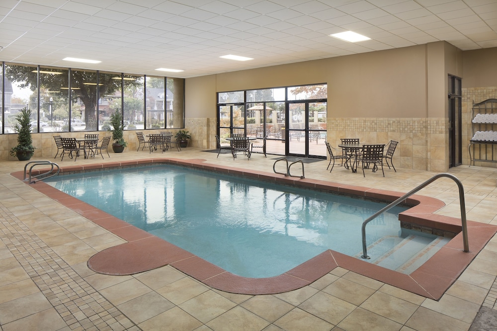 University Plaza Hotel and Convention Center Springfield 12/51
