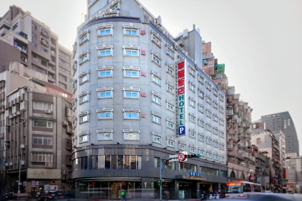 Ferrary Hotel 4/50