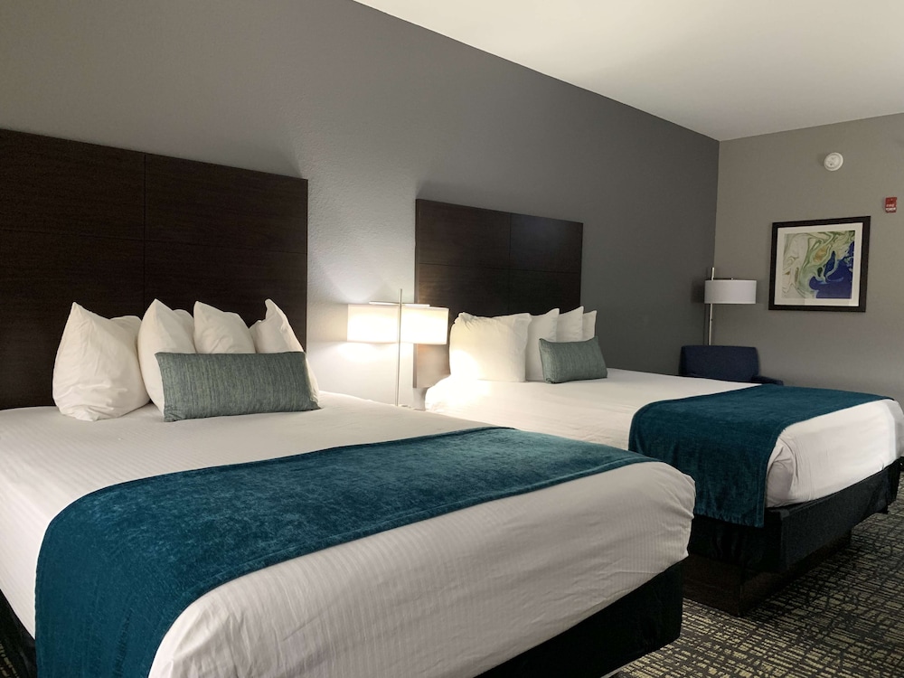 Best Western Plus Olive Branch Hotel & Suites 6/32