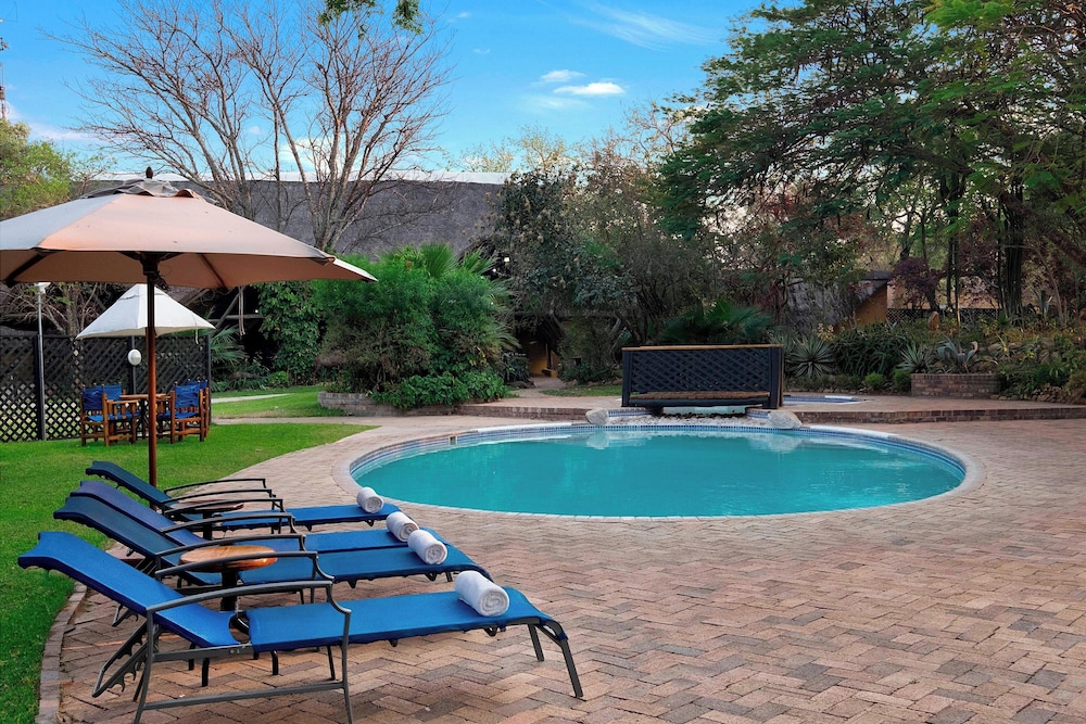 Protea Hotel by Marriott Lusaka Safari Lodge 21/50