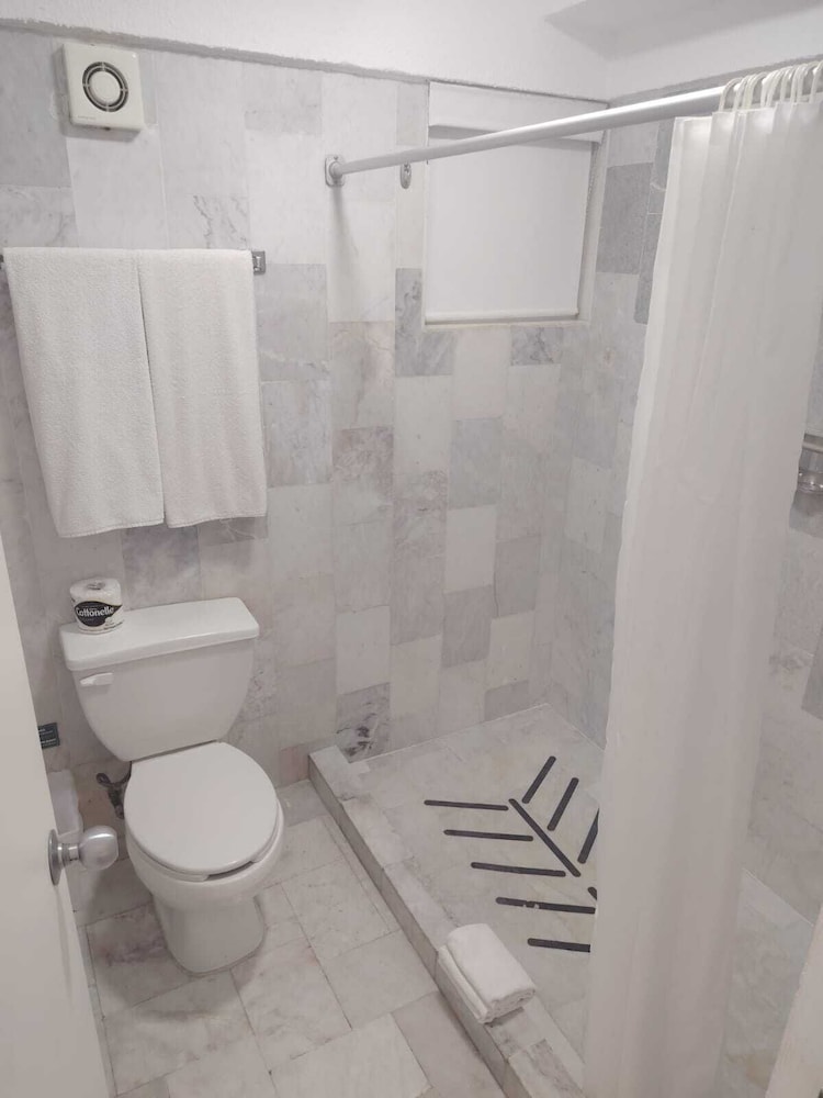 Coral Princess Hotel & Dive Resort 77/78