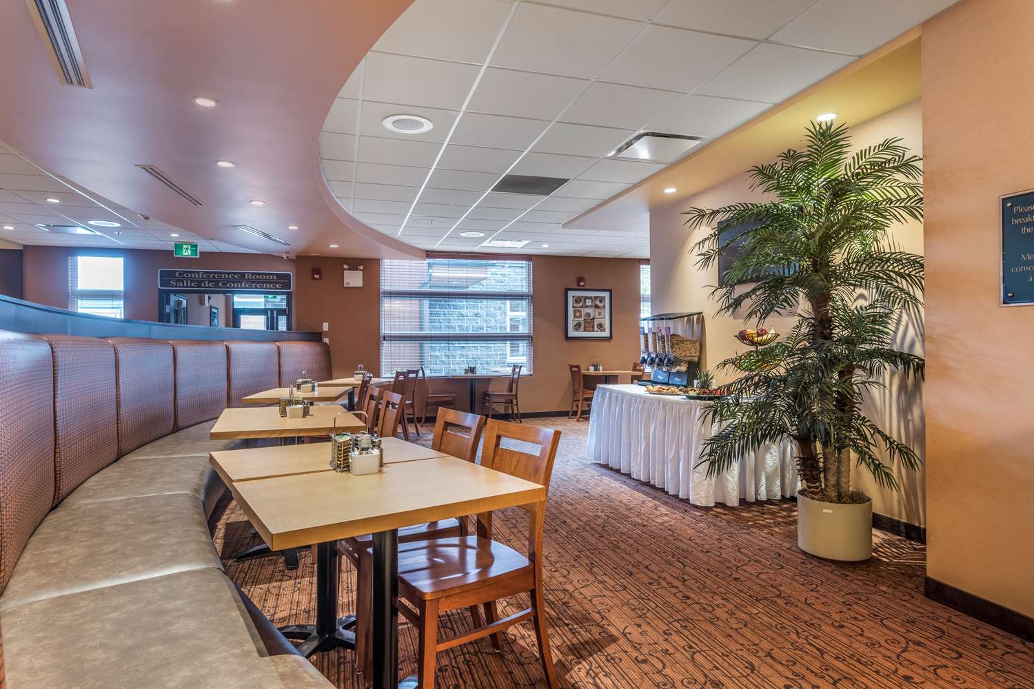 Best Western Plus Bathurst Hotel Suites 13/19