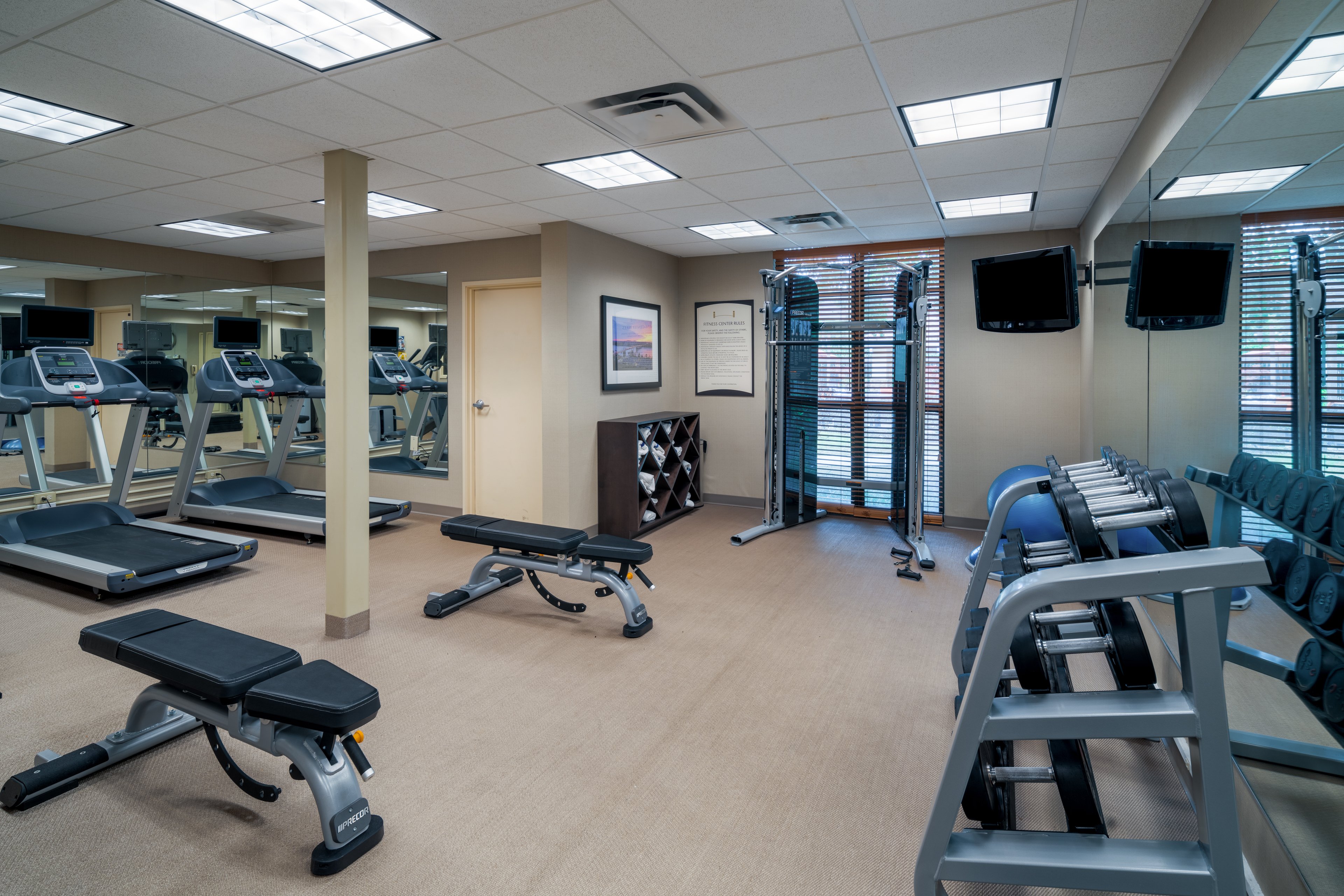 Staybridge Suites Memphis-Poplar Ave East 33/73