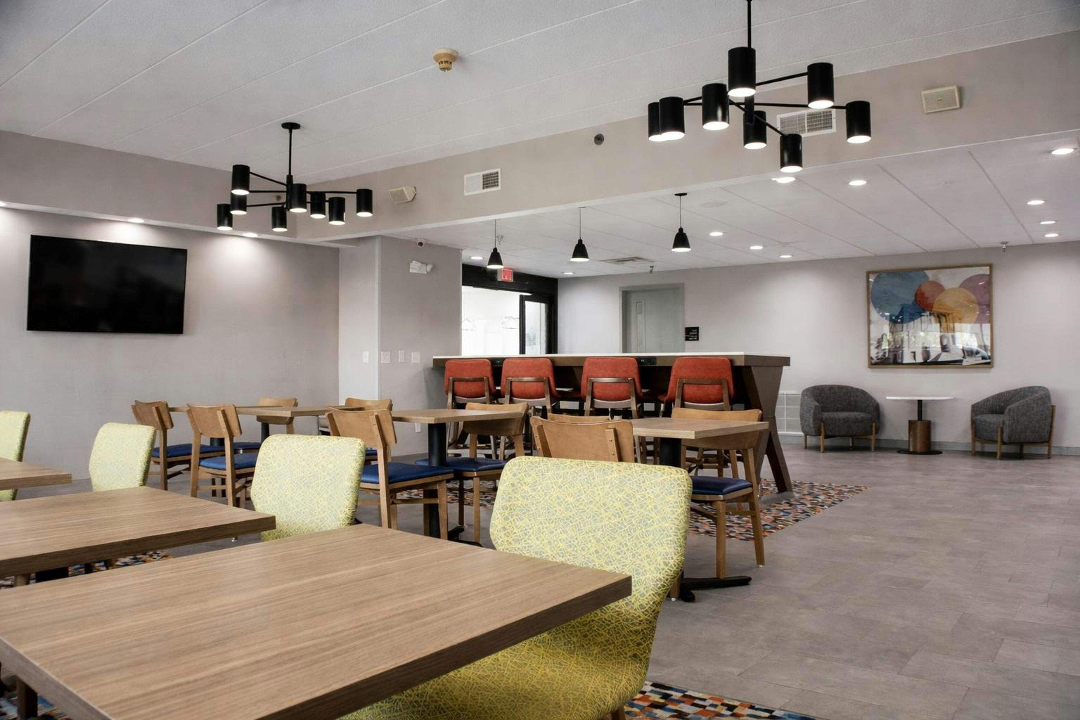 Hampton Inn Washington Court House 49/61