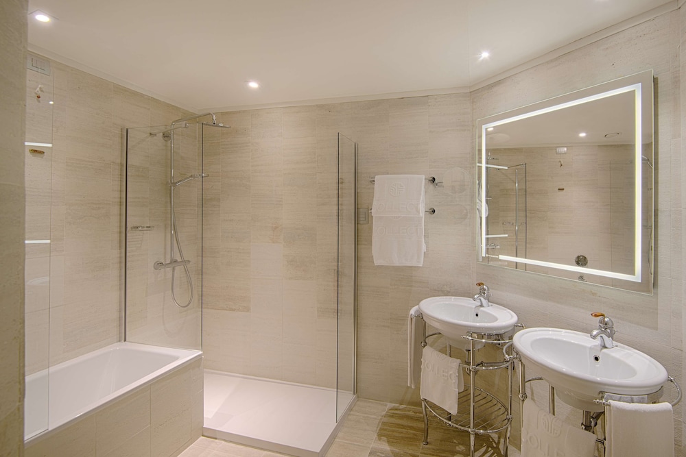 JUNIOR SUITE, WITH EXTRA BED