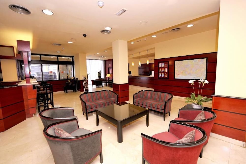 Glories Hotel 56/66