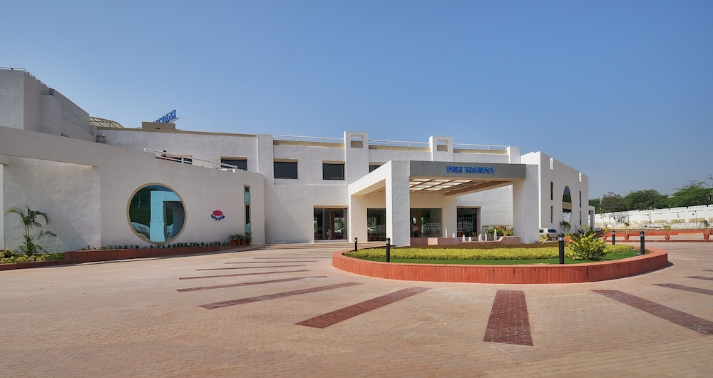 INDER RESIDENCY 46/58