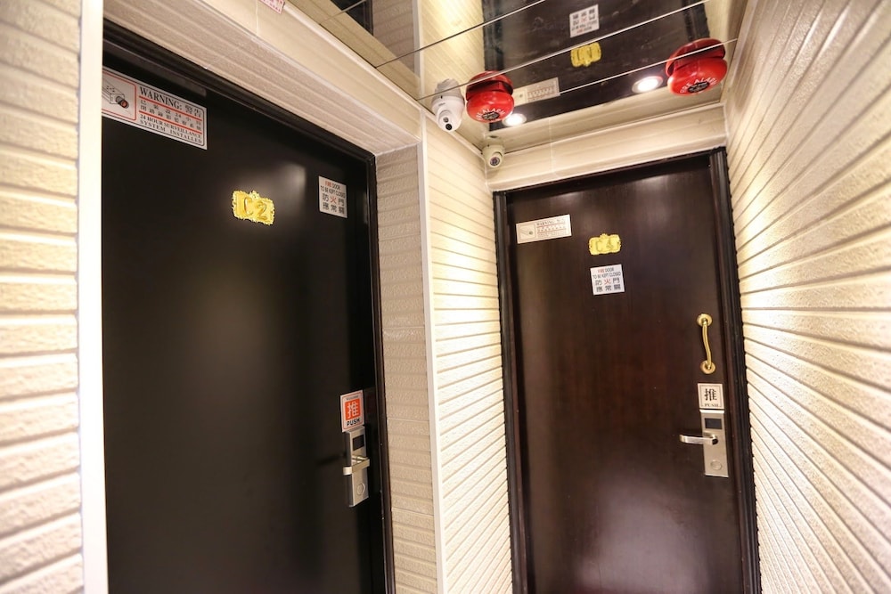 Aashiana Hotel 29/33
