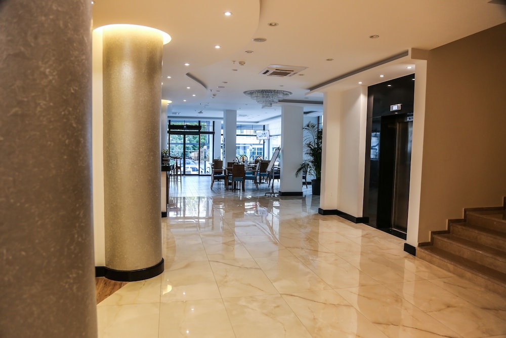 Asli Hotel 9/30