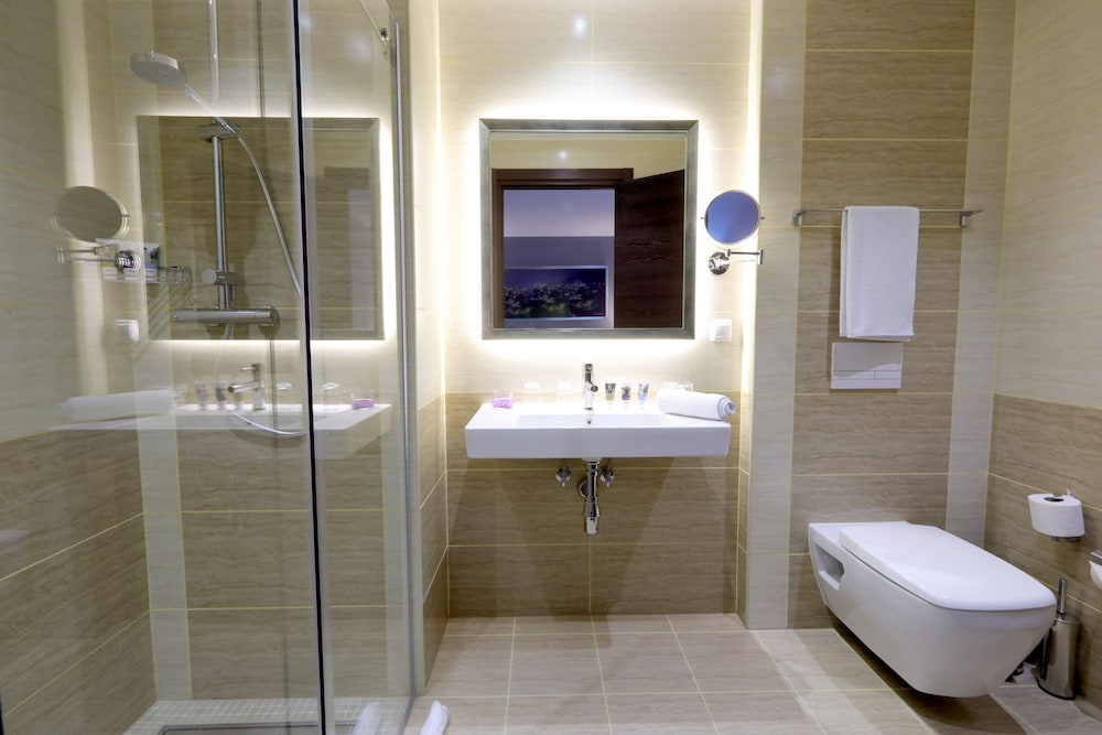 Mercure Tetovo 69/72