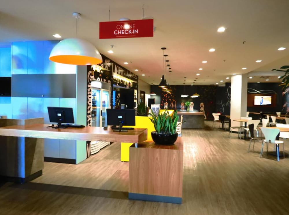 Ibis Joinville 10/58