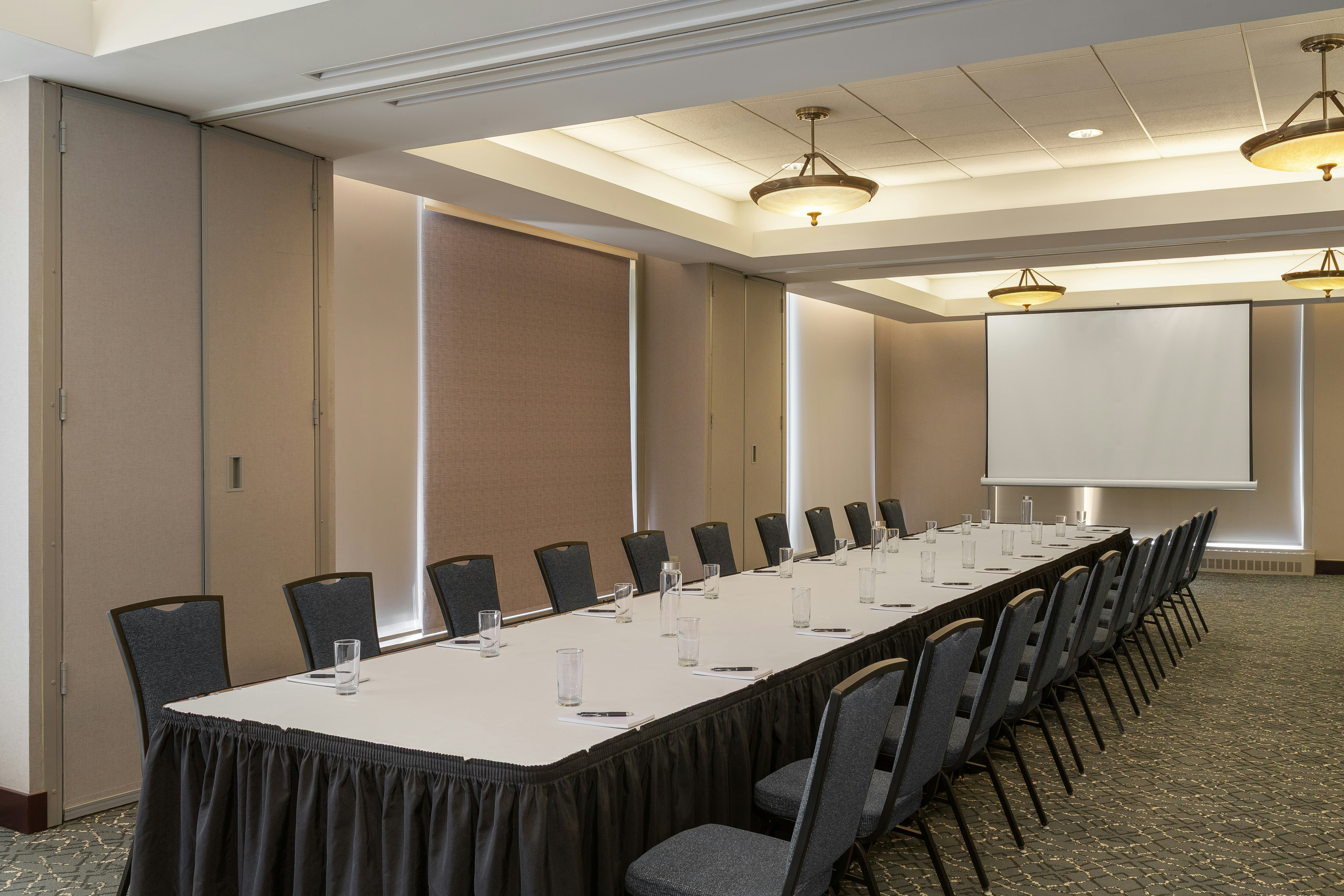 Hilton Garden Inn Indianapolis Downtown 22/24