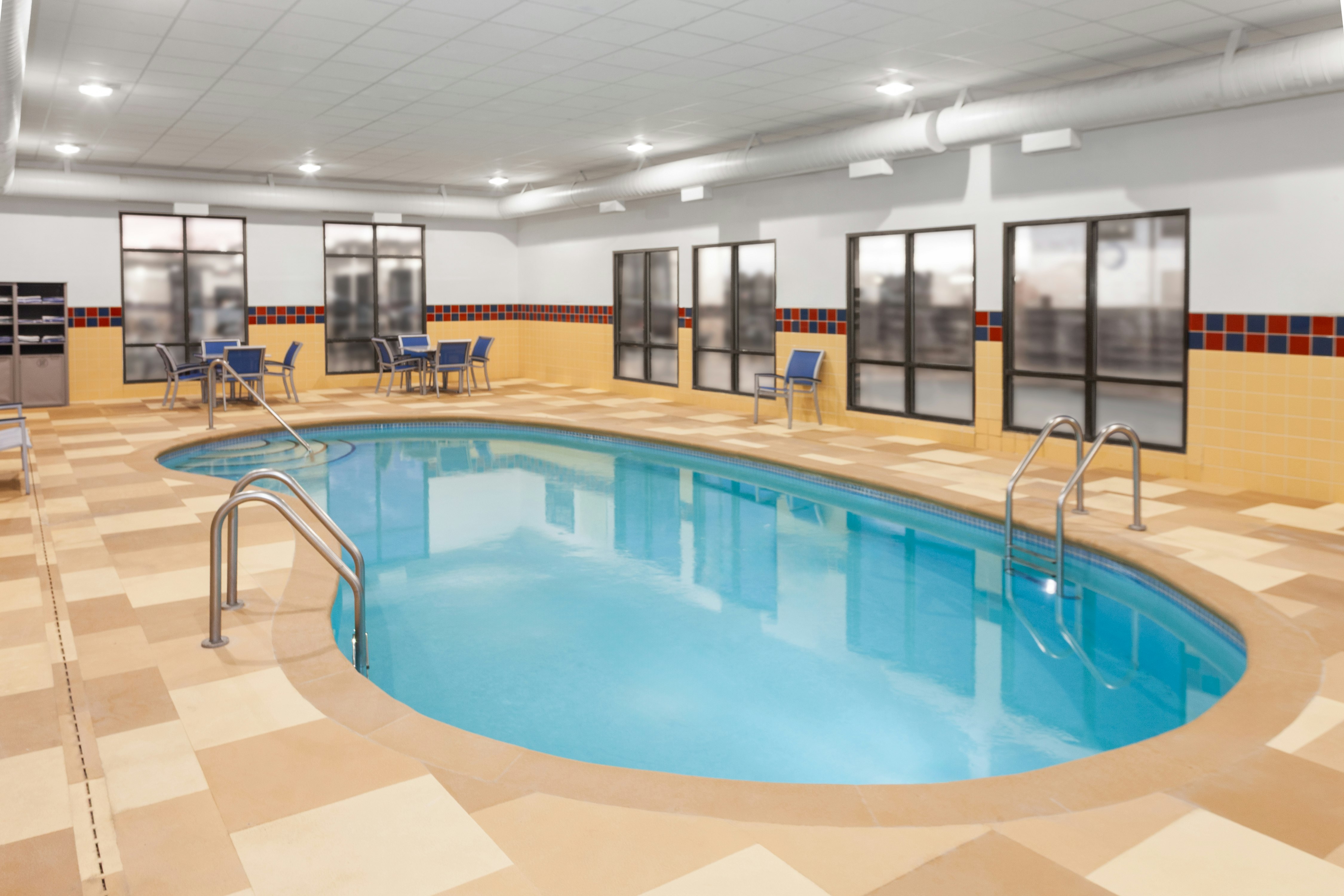 Hampton Inn & Suites Alexandria MN 25/50