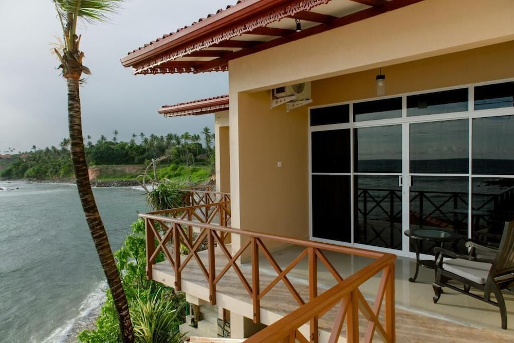 New Bay View Villa 6/50