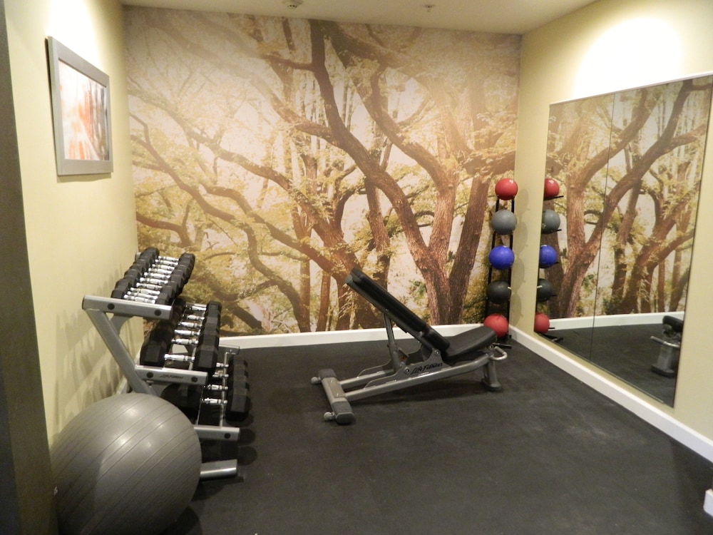 Best Western Plus Harrisburg Mechanicsburg 24/36