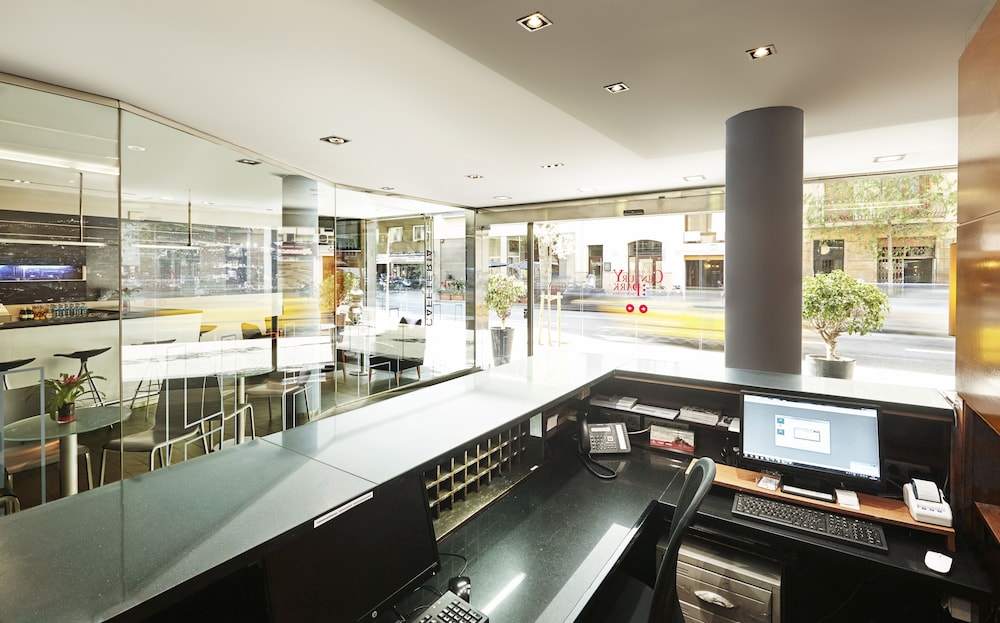 Barcelona Century Hotel 41/51