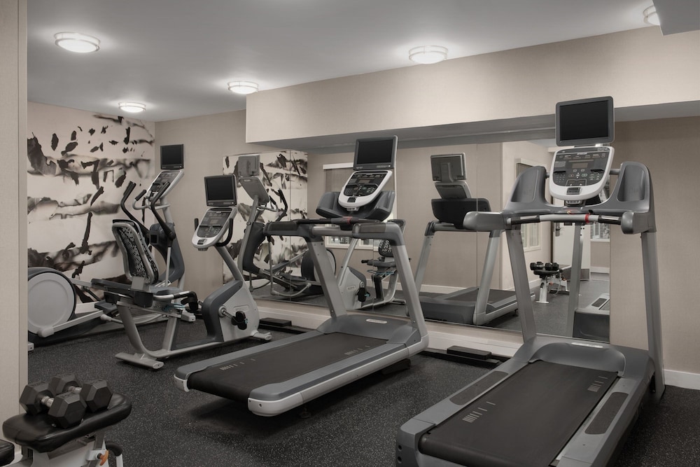 Residence Inn Greensboro Airport 16/51