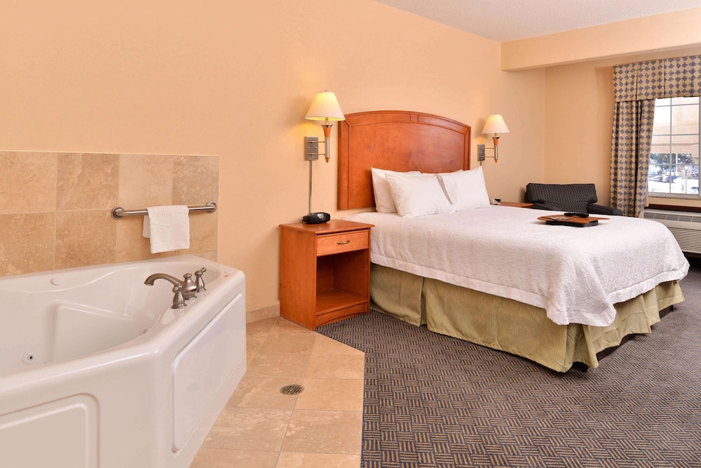 Spark by Hilton Grand Island Hotel 10/49