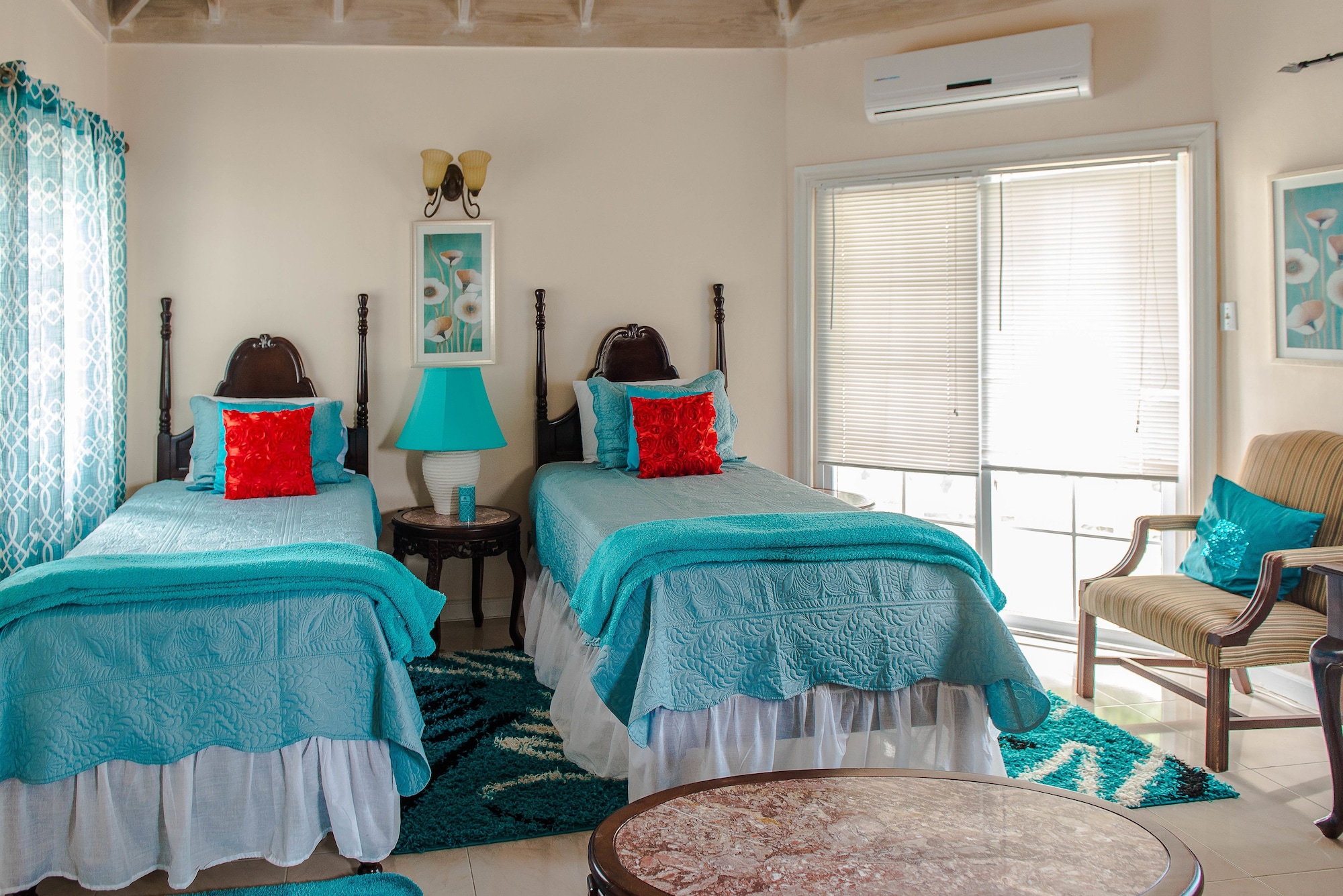 TWIN BEDS, OCEAN VIEW, BALCONY