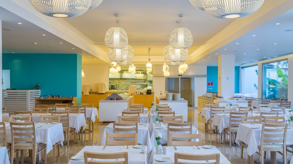 Vrissaki Beach Hotel 38/50
