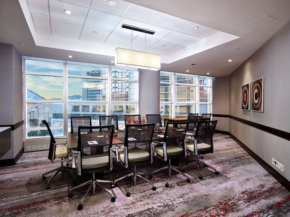 Hyatt Regency Cincinnati 44/66