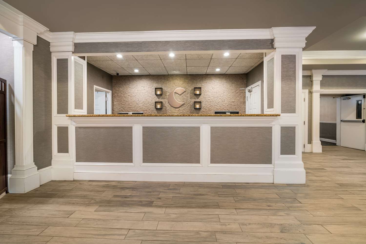 Comfort Inn & Suites Plattsburgh - Morrisonville 1/37