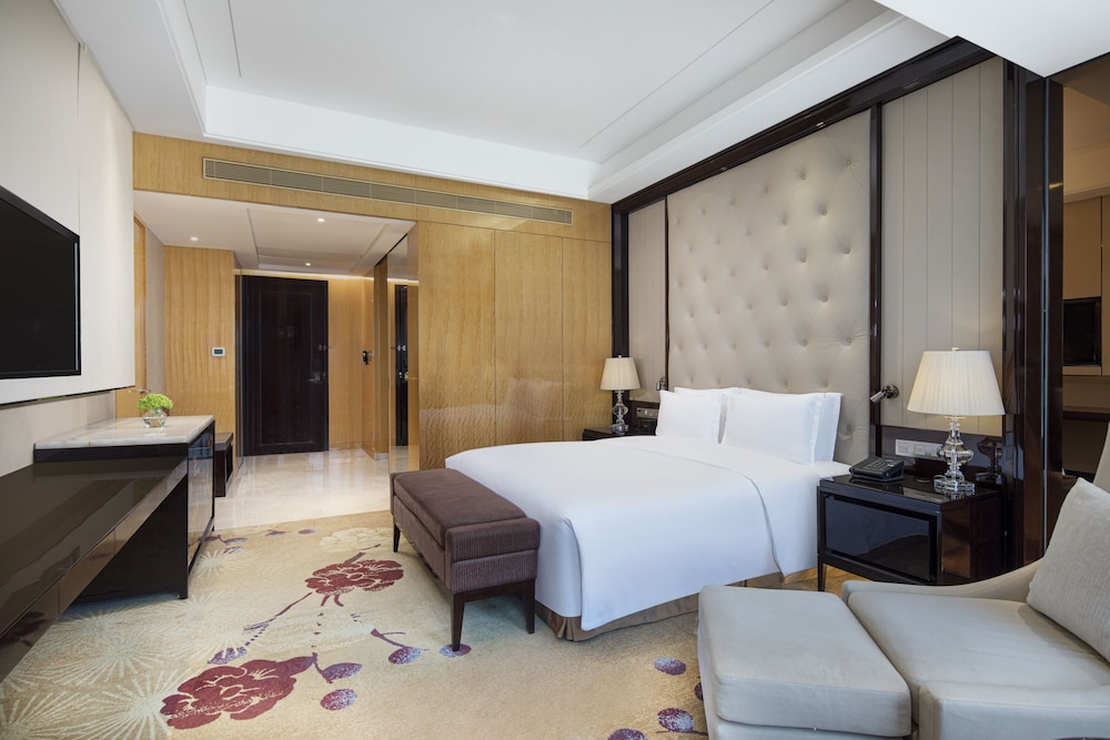 Hilton Nanjing 35/98