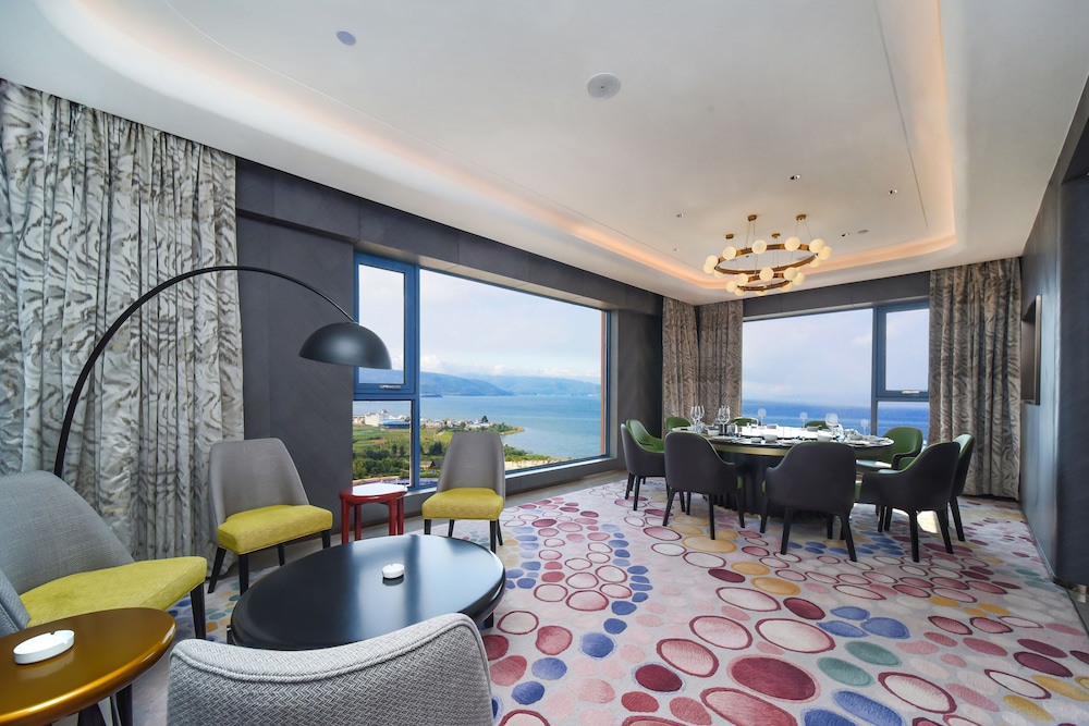 Dolphin Bay Hotel 21/38