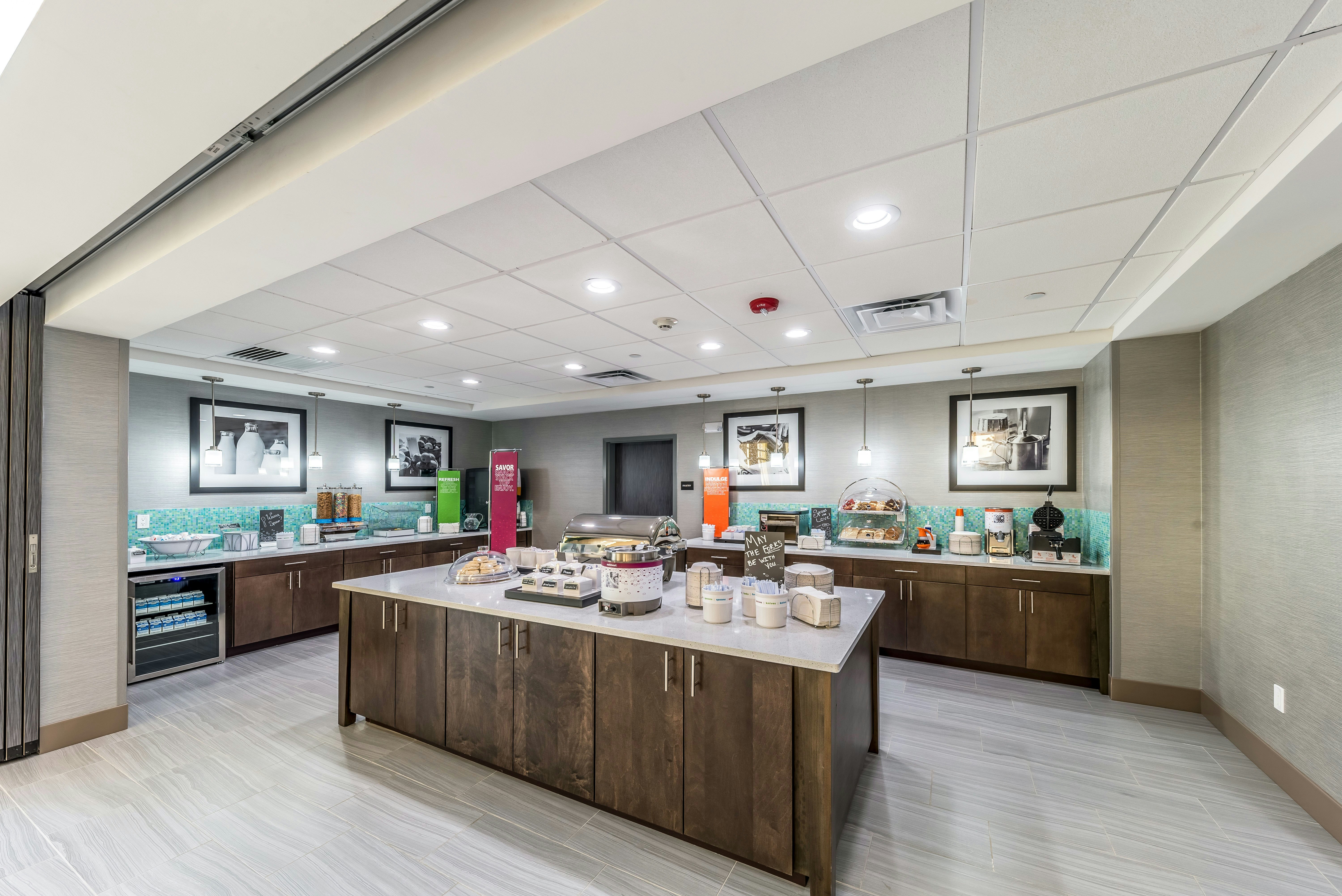 Hampton Inn Suites Pryor Ok 4/40