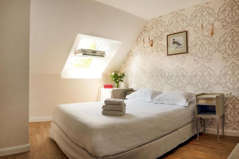 Mansard, 2 Double Beds