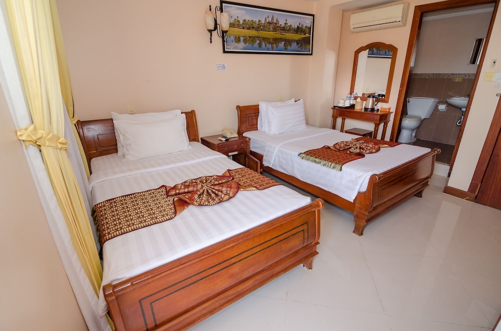 DELUXE, TWIN BEDS
