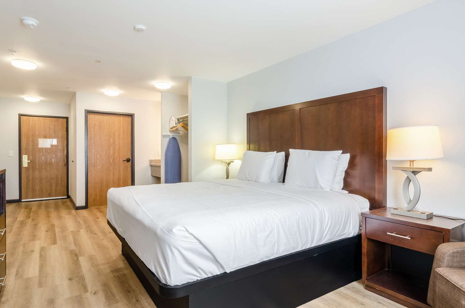 Red Lion Inn & Suites Des Moines 5/14