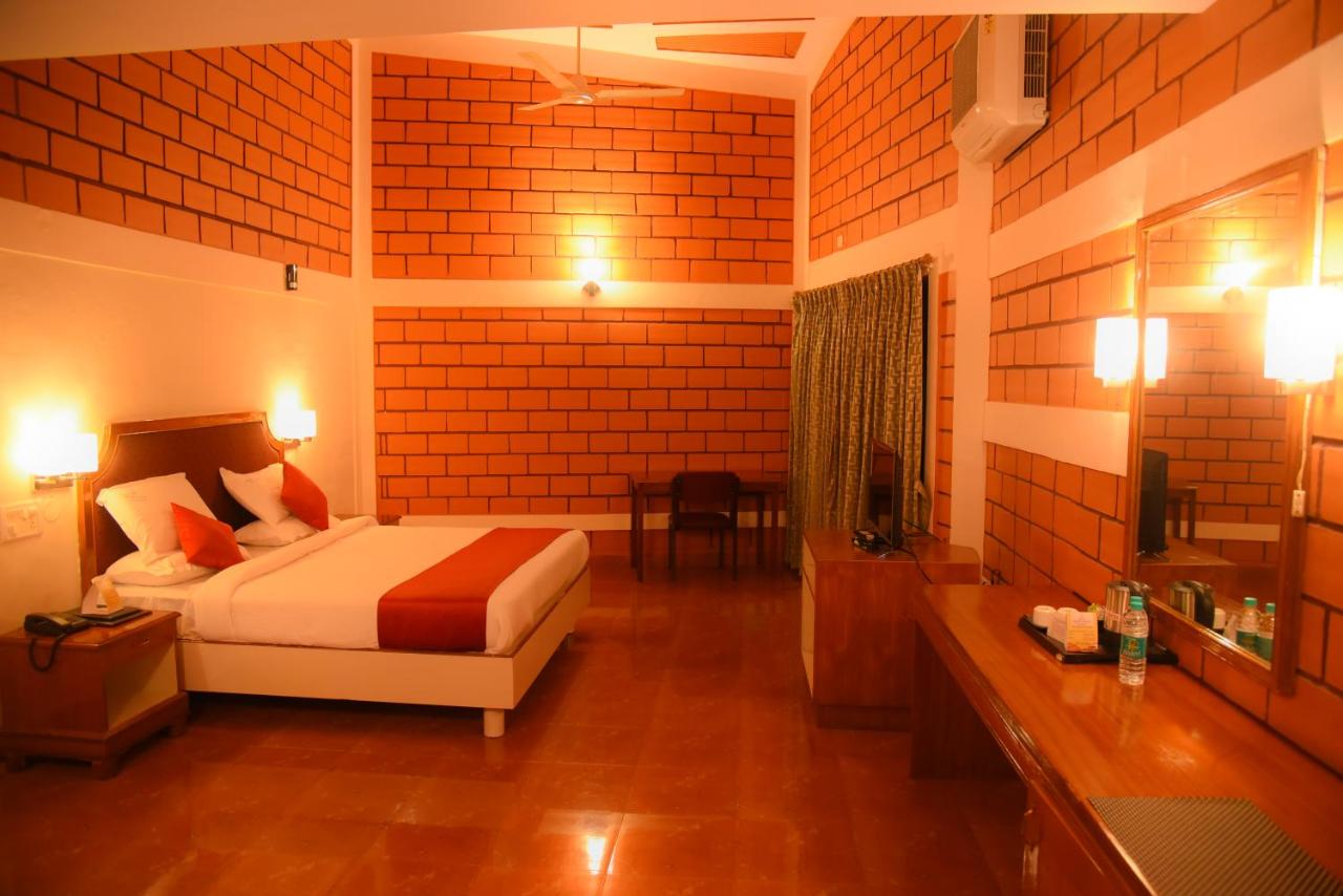 GRAND MAURYA RESORT 12/34