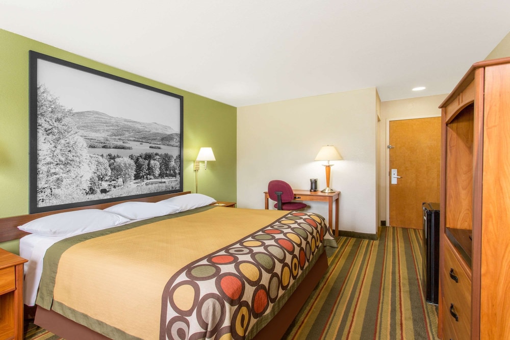 Standard, King Bed