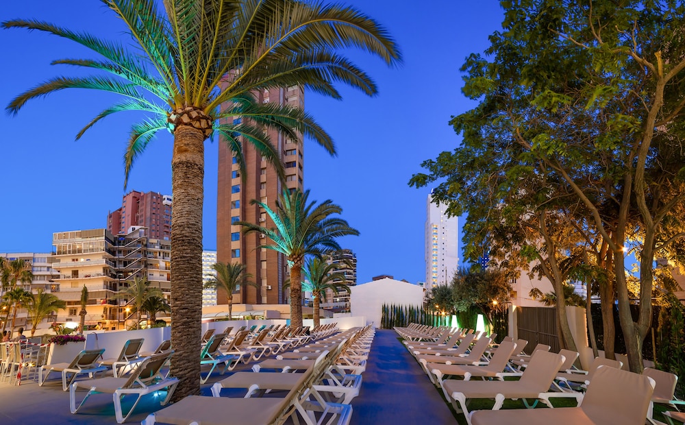 RH Princesa Hotel and Spa 48/65