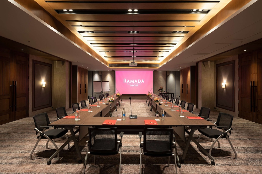 Ramada Plaza By Wyndham Chao Fah 54/67
