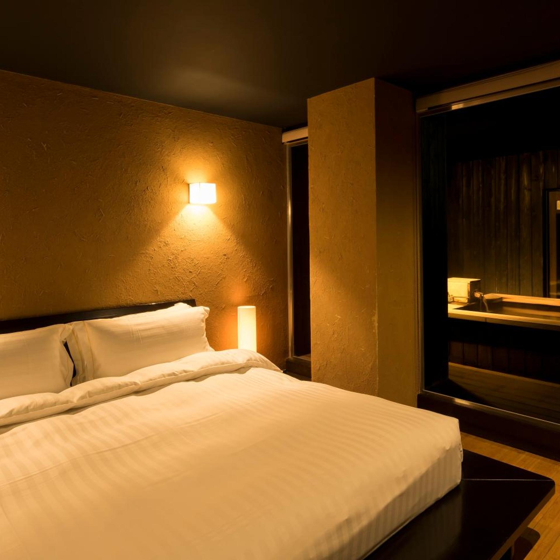 Superior, Suite, King Bed, Outdoor Bath