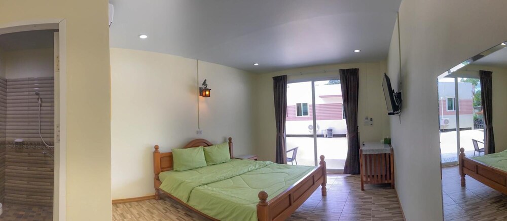 Pleai Ta Lea Resort Chaolao Beach 35/57