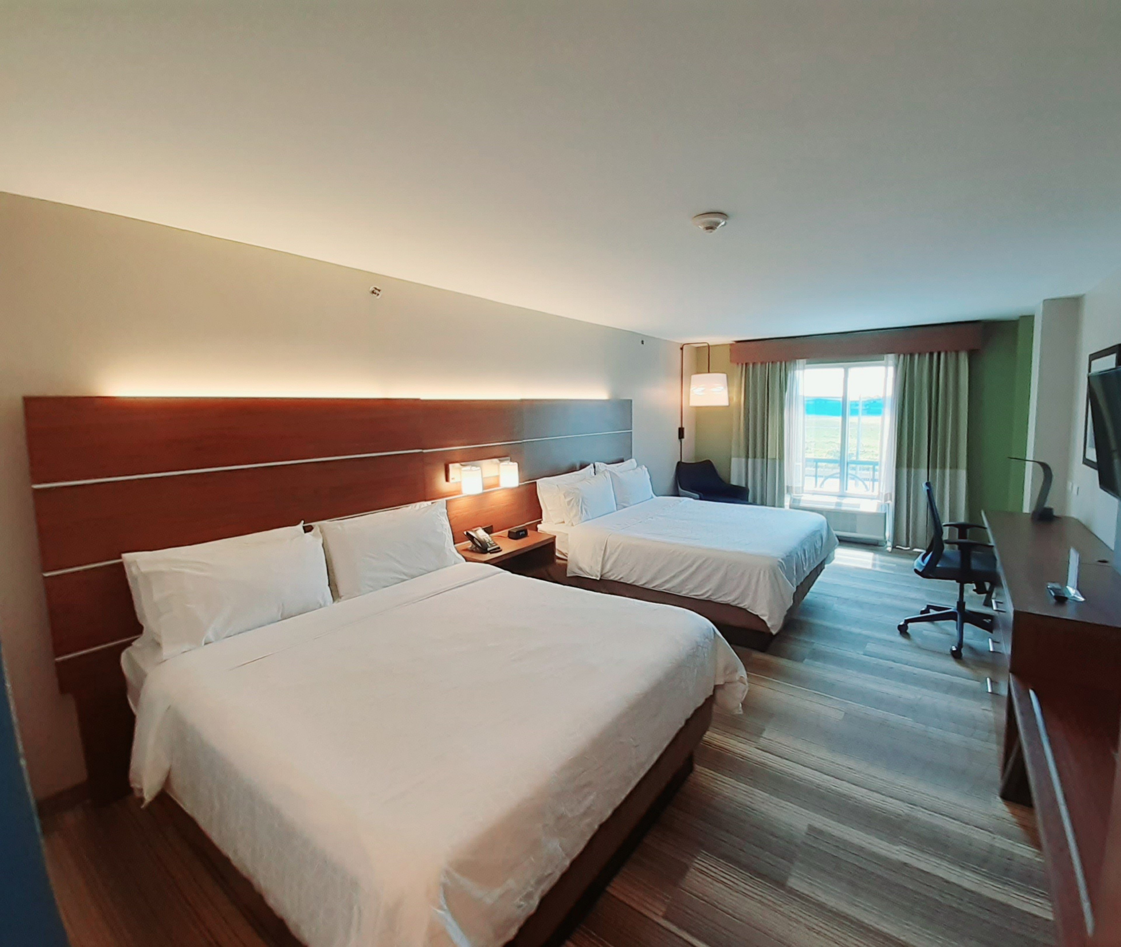 Holiday Inn Express Hotel and Suites Trincity Trinidad Airport 11/34