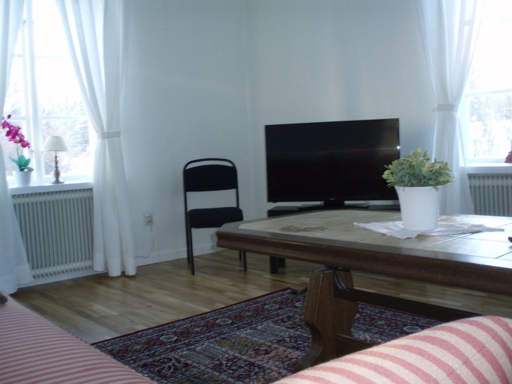 Akerby Herrgard 34/50