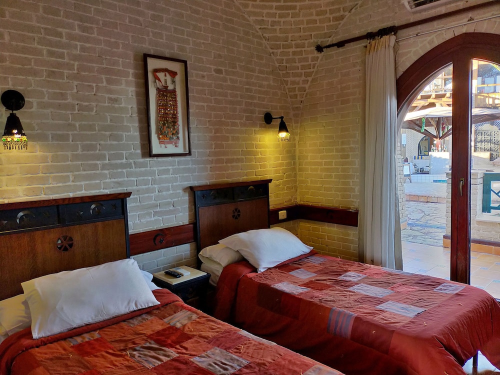 Nesima Resort 6/50