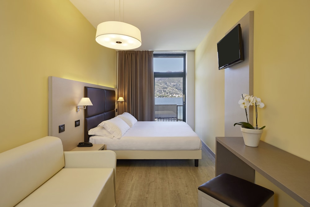 Park Hotel Casimiro Village 28/71