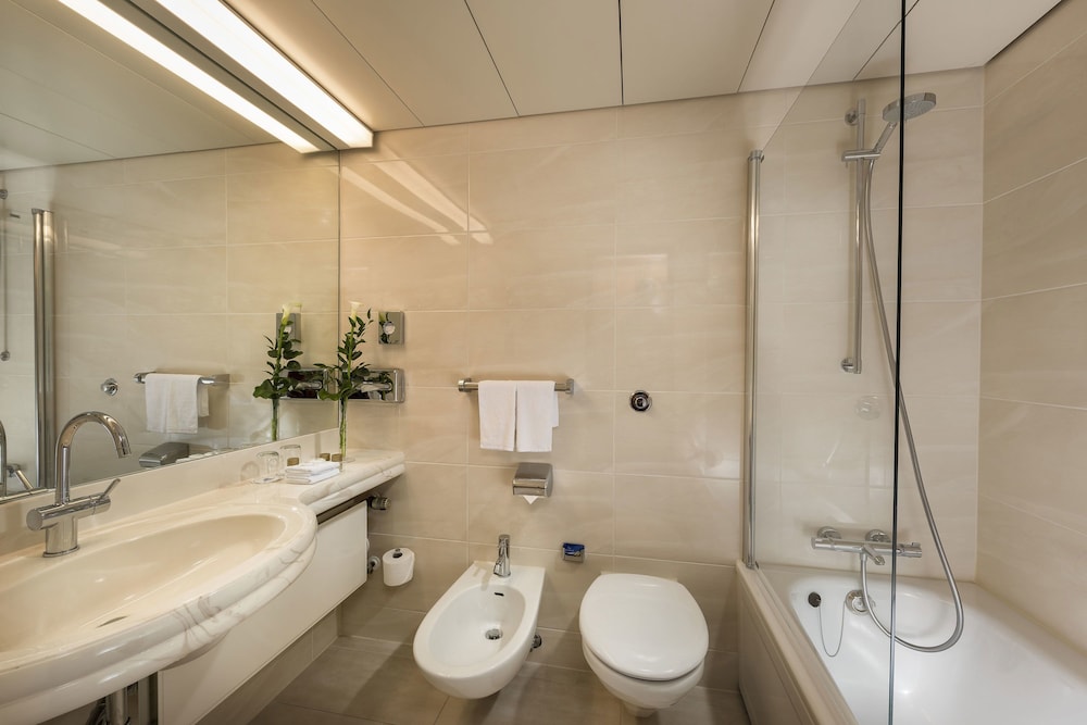 Maritim Airport Hotel Hannover 63/65