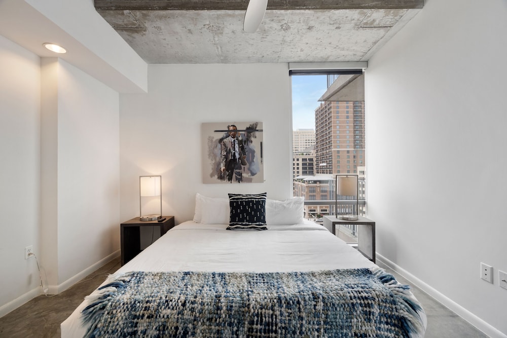Kasa Austin 2nd Street Apartments 21/50