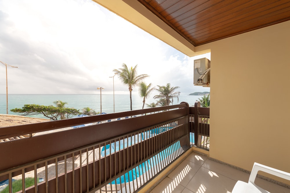 Waikiki Beach 2/50