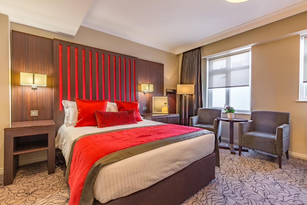 CLASSIC, DOUBLE BED, SMALL