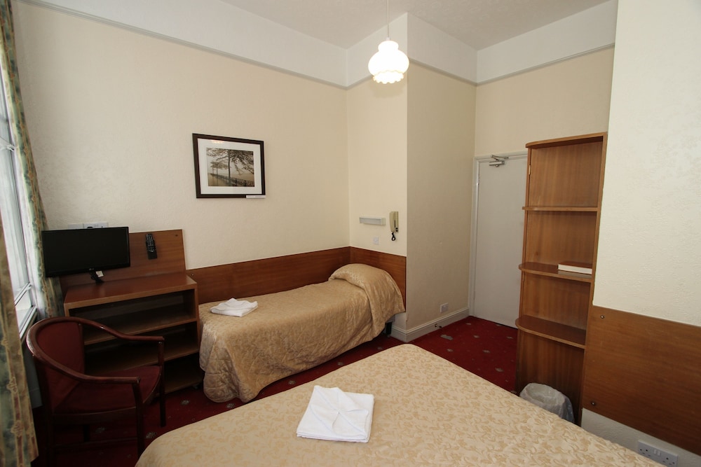 Ridgemount Hotel 16/61